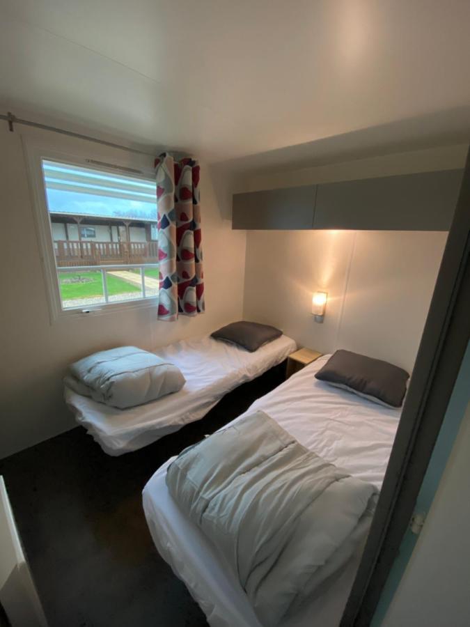 Camping Le Clos Savoye Biville-sur-Mer ภายนอก รูปภาพ